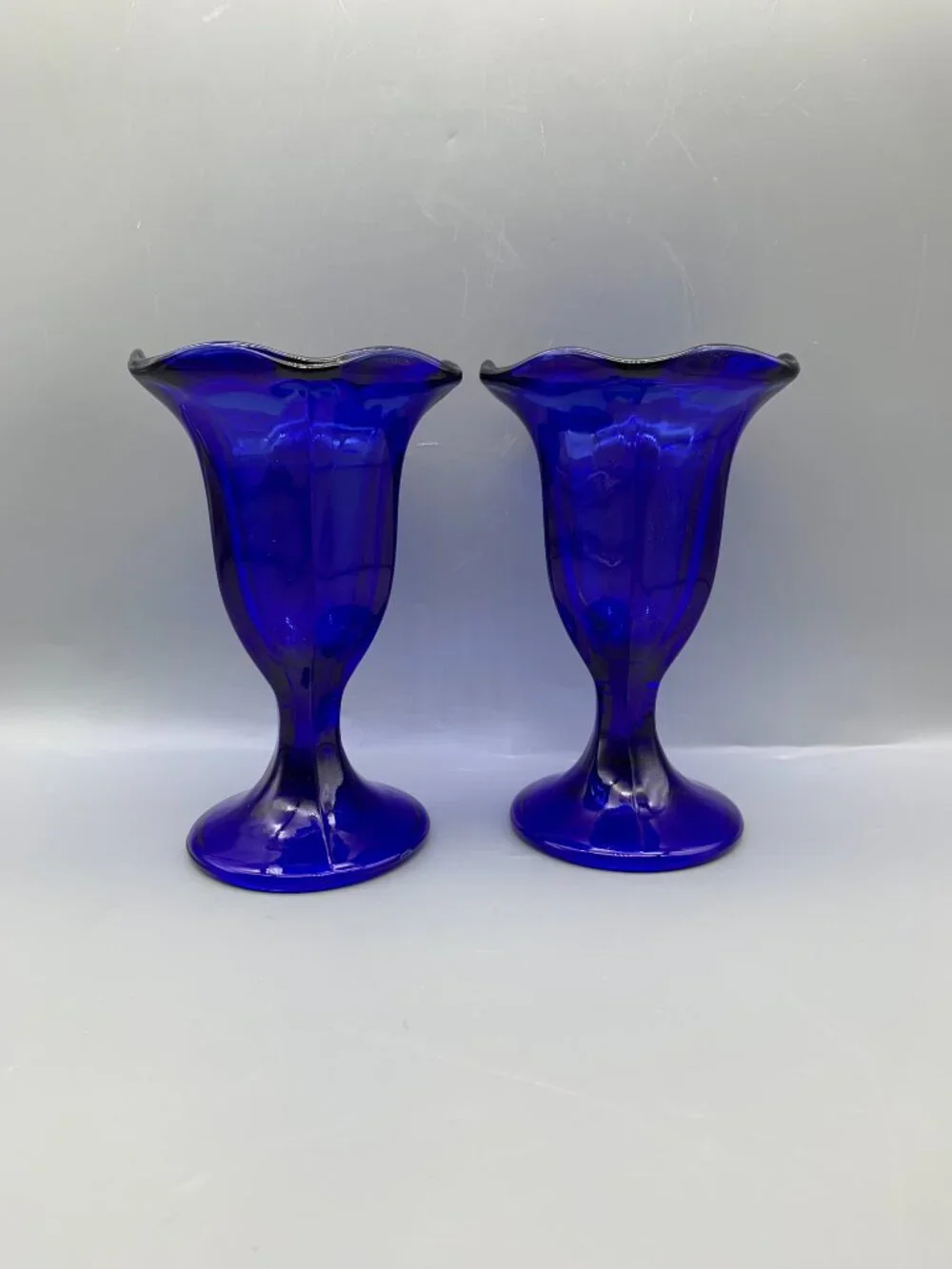 Set of 2 Anchor Hocking Cobalt Blue Tulip Shaped Glass Sundae Cups